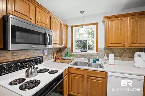 30577 Baldwin St, Perdido Beach, AL 36530 photo 12
