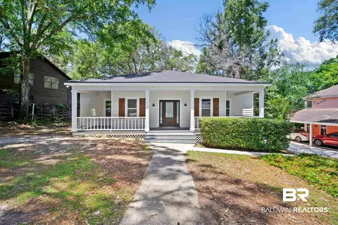 121 Broadmoor Dr, Daphne, AL 36526