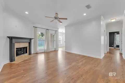 Living - 9508 Collier Loop, Daphne, AL 36526 photo 4 of 4