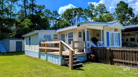 282 Buena Vista Cir, Lillian, AL 36549