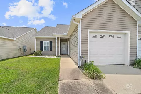 2651 S Juniper St #800, Foley, AL 36535
