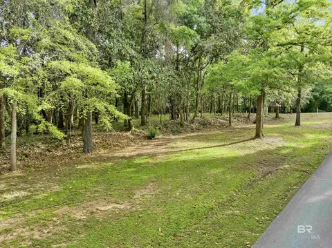 23699 Main St, Fairhope, AL 36532
