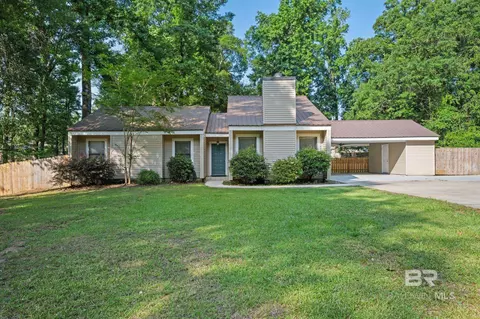302 Norwood Ct, Bay Minette, AL 36507
