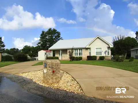 2882 Eslava Cir, Lillian, AL 36549