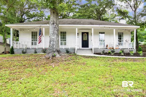 142 Richmond Rd, Daphne, AL 36526