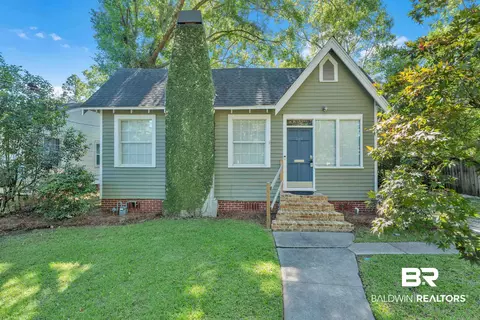 215 Glenwood St, Mobile, AL 36606
