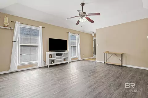 Living - 8956 Spring Grv, Mobile, AL 36695 photo 2 of 3