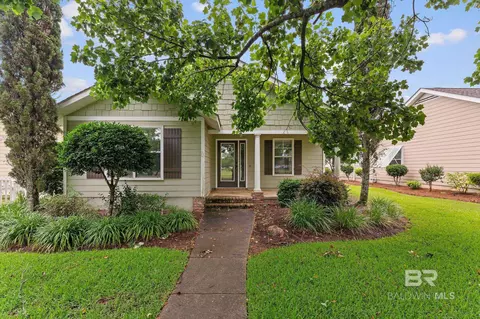 10124 Papa George St, Daphne, AL 36526