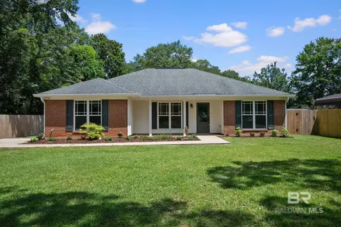 602 W 4th St, Bay Minette, AL 36507