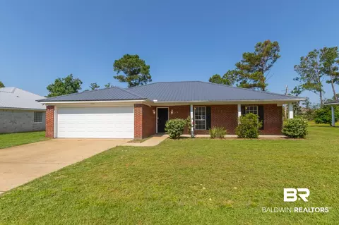 5785 Shady Woods Ct, Gulf Shores, AL 36542
