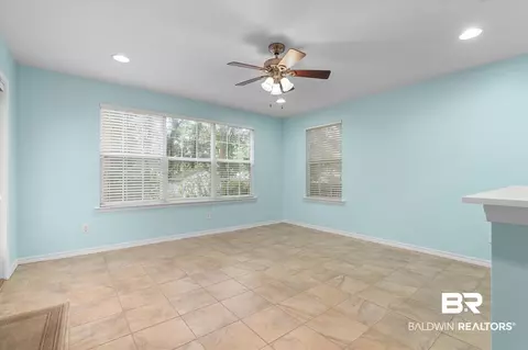 5645 Green Tree Rd, Mobile, AL 36609 photo 8