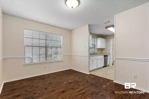 5645 Green Tree Rd, Mobile, AL 36609 photo 5