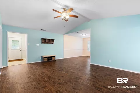 5645 Green Tree Rd, Mobile, AL 36609 photo 3