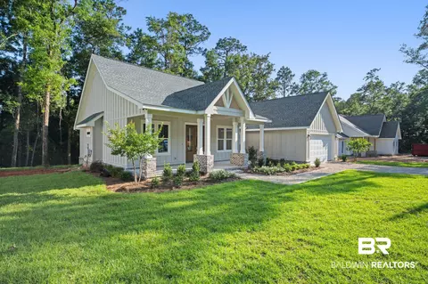 12380 Mannich Ln, Foley, AL 36535