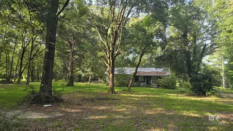 15616 Dogwood Rd, Bay Minette, AL 36507