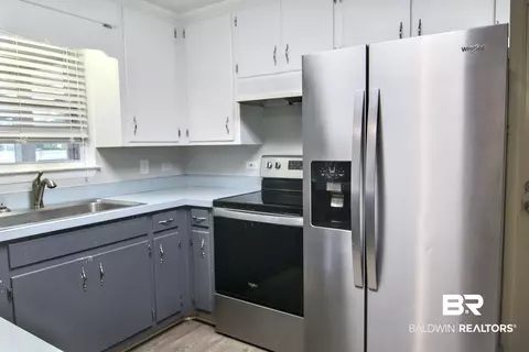 700 E Myrtle Ave, Foley, AL 36535 photo 17