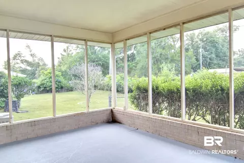700 E Myrtle Ave, Foley, AL 36535 photo 5