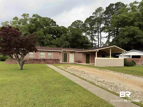 112 Rosemary Ave, Brewton, AL 36426
