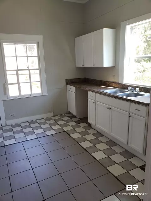 1176 Texas St, Mobile, AL 36604 photo 12