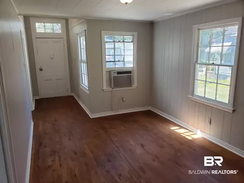 1176 Texas St, Mobile, AL 36604 photo 3