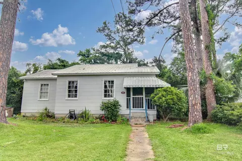 3052 Baronne St, Mobile, AL 36606 photo 1