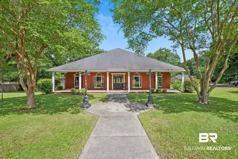11570 Waterford Dr, Irvington, AL 36544