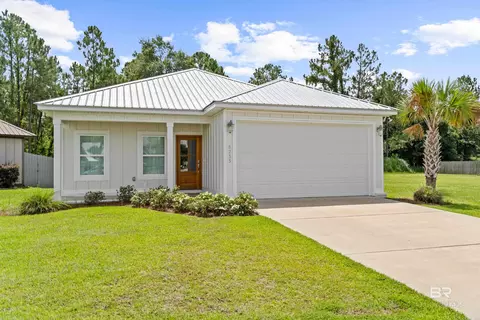 8233 Carmel Cir, Foley, AL 36535