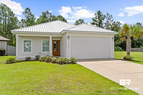 8233 Carmel Cir, Foley, AL 36535