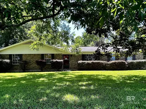 45718 Red Hill Rd, Bay Minette, AL 36507