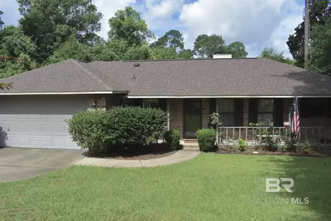 2710 Manuel Dr, Lillian, AL 36549