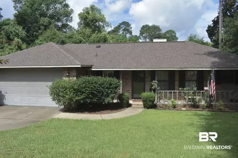 2710 Manuel Dr, Lillian, AL 36549