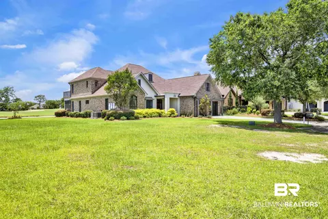3695 Olde Park Rd, Gulf Shores, AL 36542
