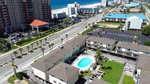 372 E Beach Blvd #2, Gulf Shores, AL 36542