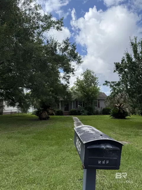 502 E Myrtle Ave, Foley, AL 36535