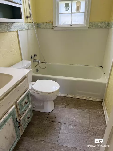 502 E Myrtle Ave, Foley, AL 36535 photo 7