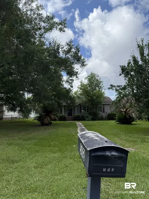 502 E Myrtle Ave, Foley, AL 36535