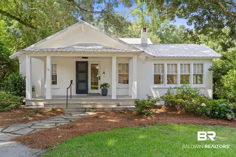 106 White Ave, Fairhope, AL 36532