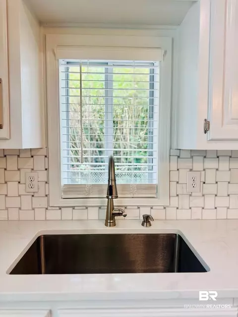 2663 Demetropolis Rd, Mobile, AL 36693 photo 12