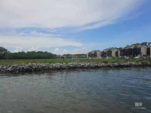 0 Spinnaker Dr, Gulf Shores, AL 36542