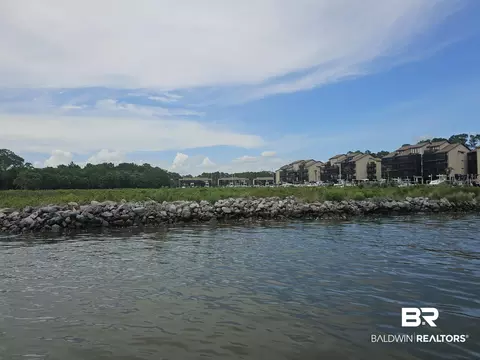 0 Spinnaker Dr, Gulf Shores, AL 36542