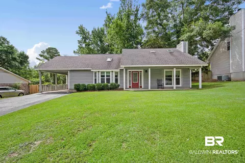 521 Parkwood Ave, Daphne, AL 36526