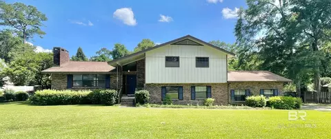 104 Fairway Dr, Brewton, AL 36426