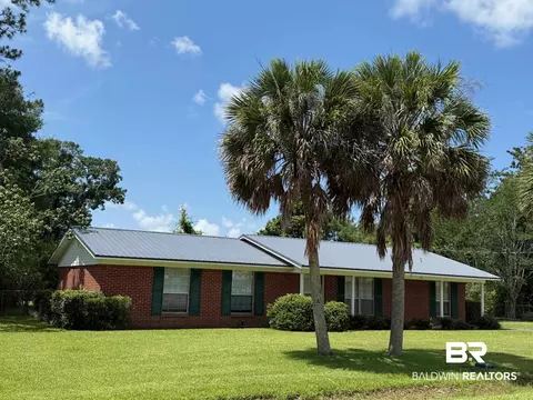 215 W Palm Ave, Foley, AL 36535