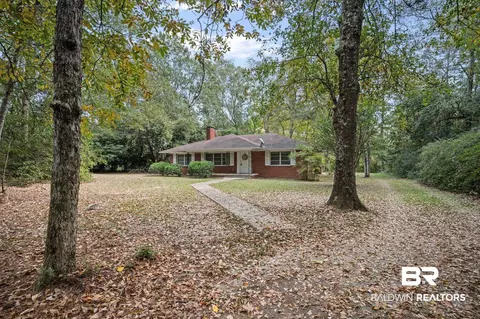 15880 Ld Bell Rd, Bay Minette, AL 36507