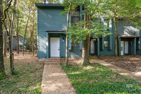 20 Summer Oaks Dr, Daphne, AL 36526