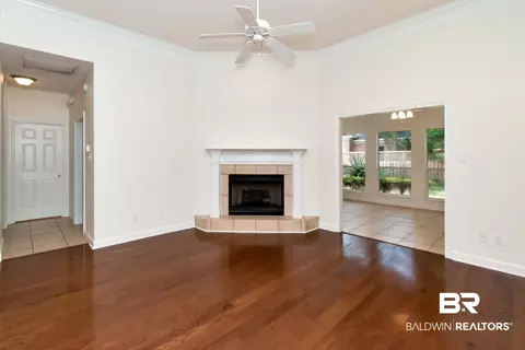 2828 Grant St, Mobile, AL 36606 photo 3