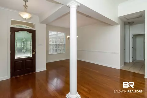 2828 Grant St, Mobile, AL 36606 photo 2