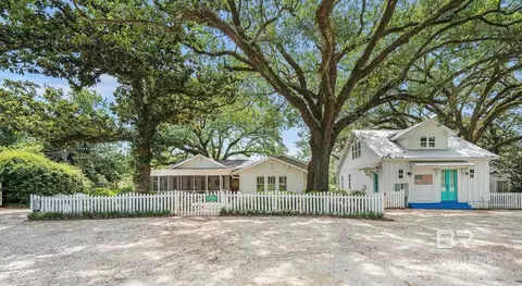 11826 Holly Ave, Magnolia Springs, AL 36555