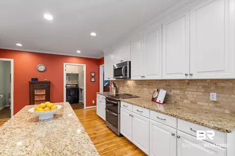 429 Byron Ave, Mobile, AL 36609 photo 12