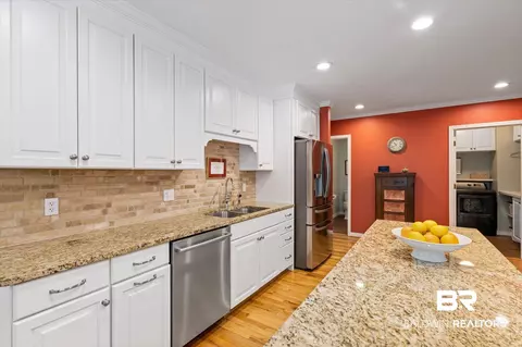 429 Byron Ave, Mobile, AL 36609 photo 11